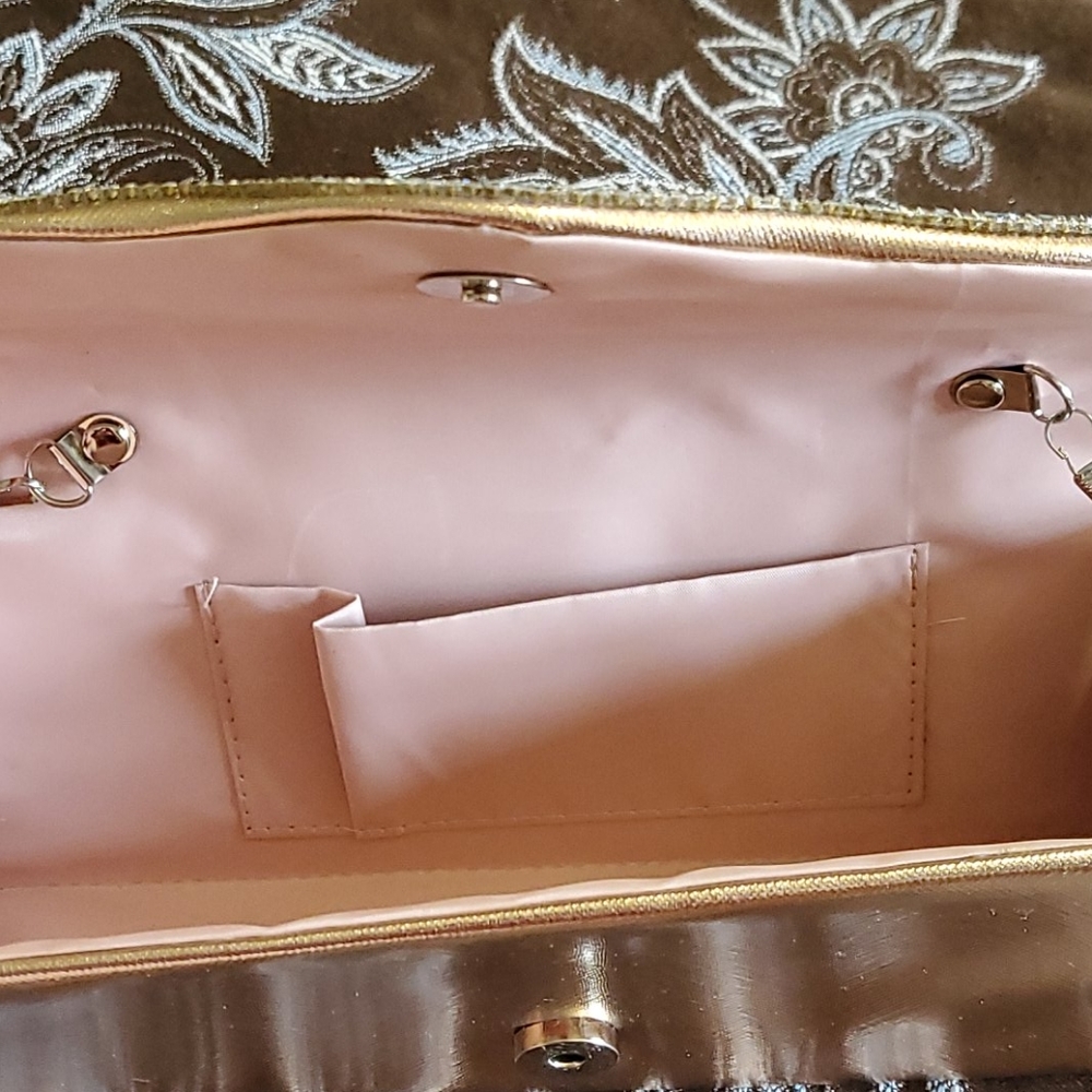 Purse - Picture 2 of 2